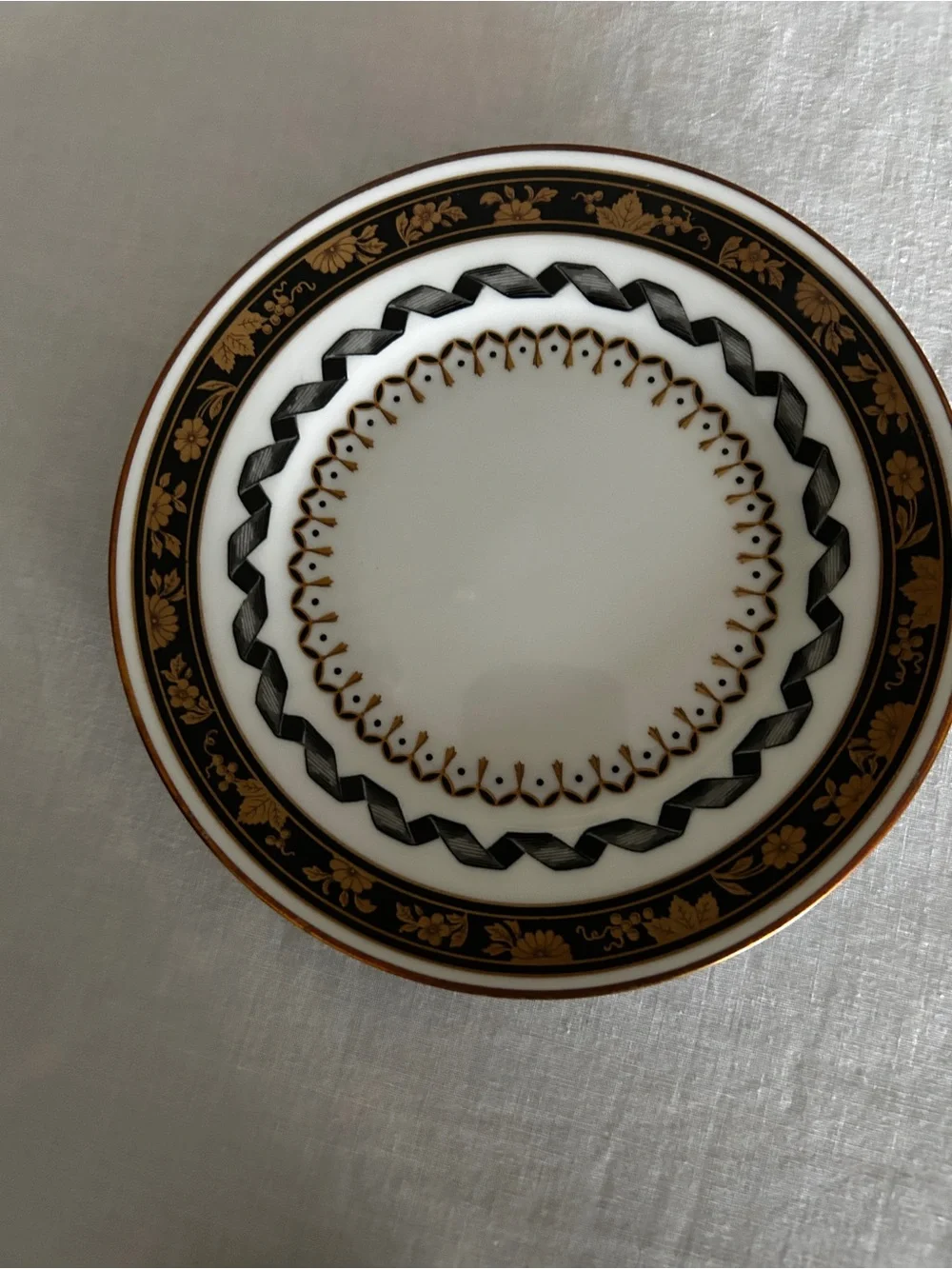 GInori Pincio-Black 5 piece place setting